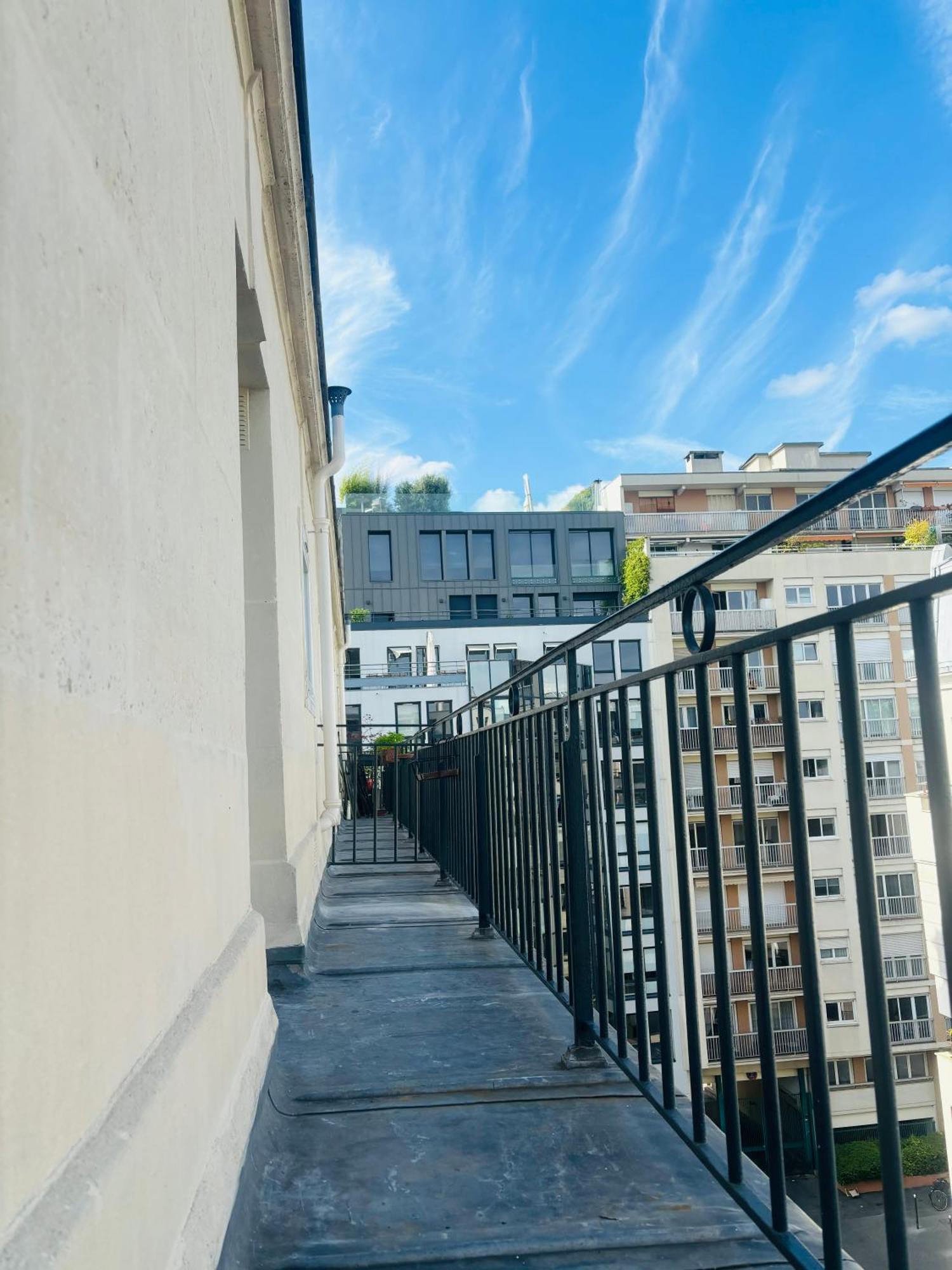La Maison Du Bonheur A Charonne Paris Exterior foto